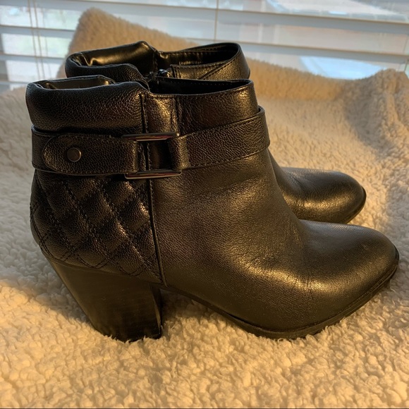 Alfani Shoes - Alfani Wakefeld Quilted Black Booties